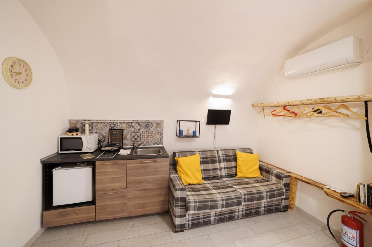 Legno Suite By HouseinNeapel Exteriör bild