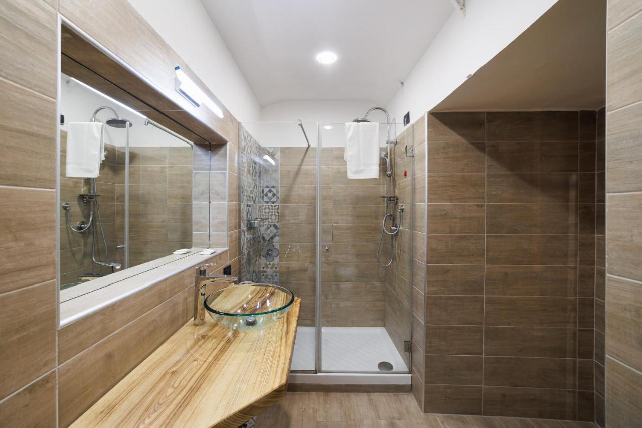 Legno Suite By HouseinNeapel Exteriör bild